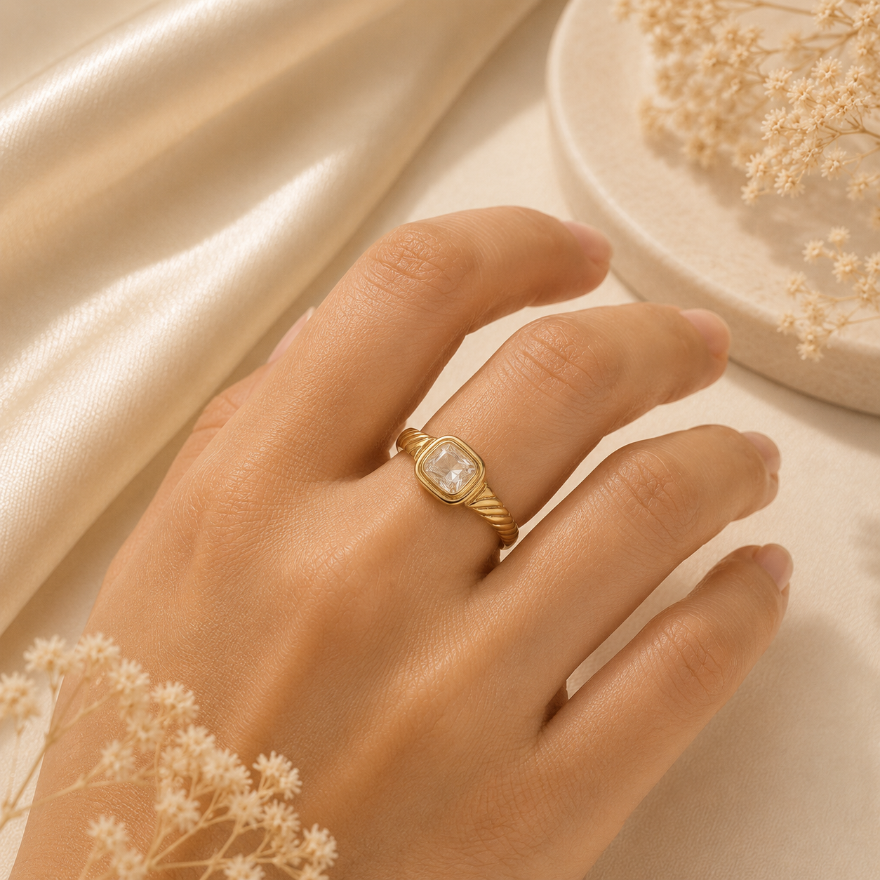 The Elio Ring