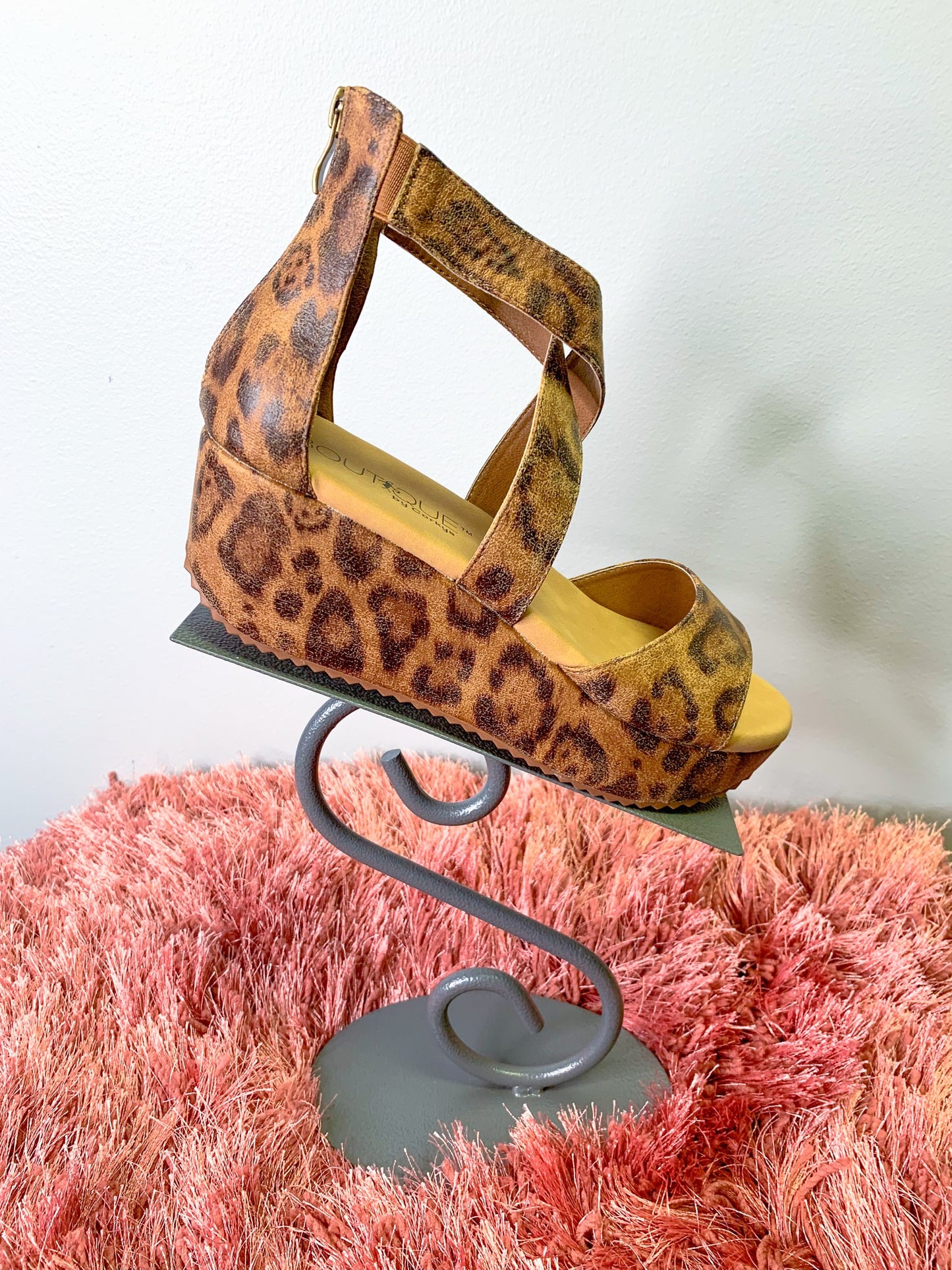 Fay Leopard