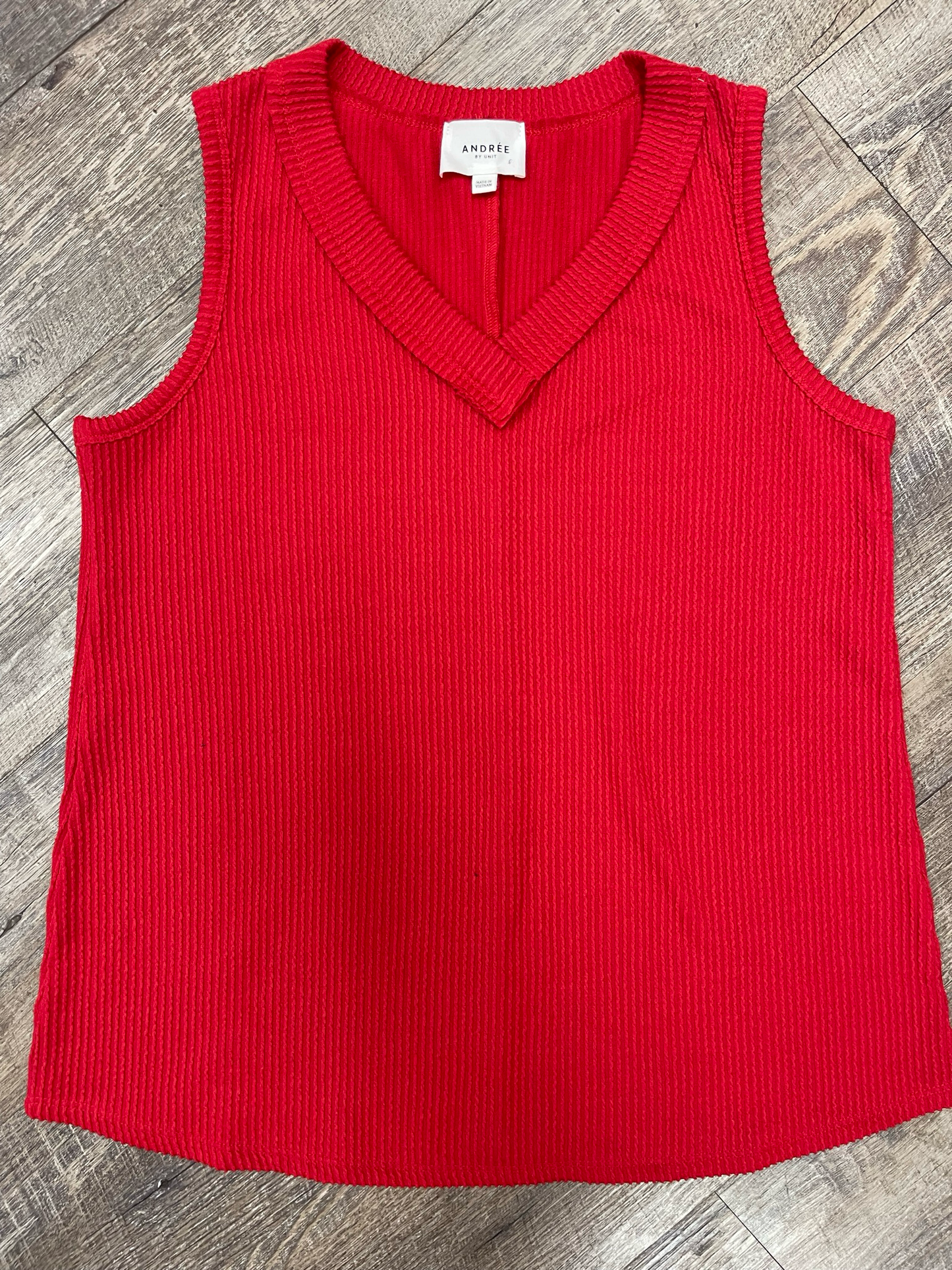 Sleeveless V