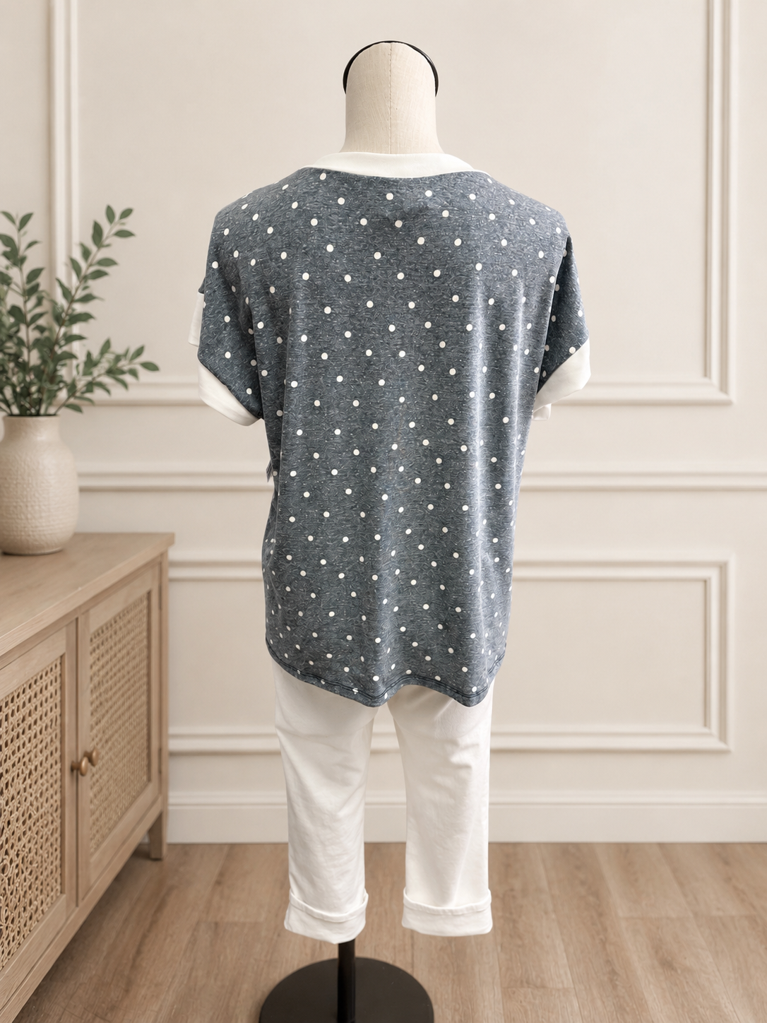 7th Ray Polka Dot Contrast Trim V Neck Short Sleeve Top