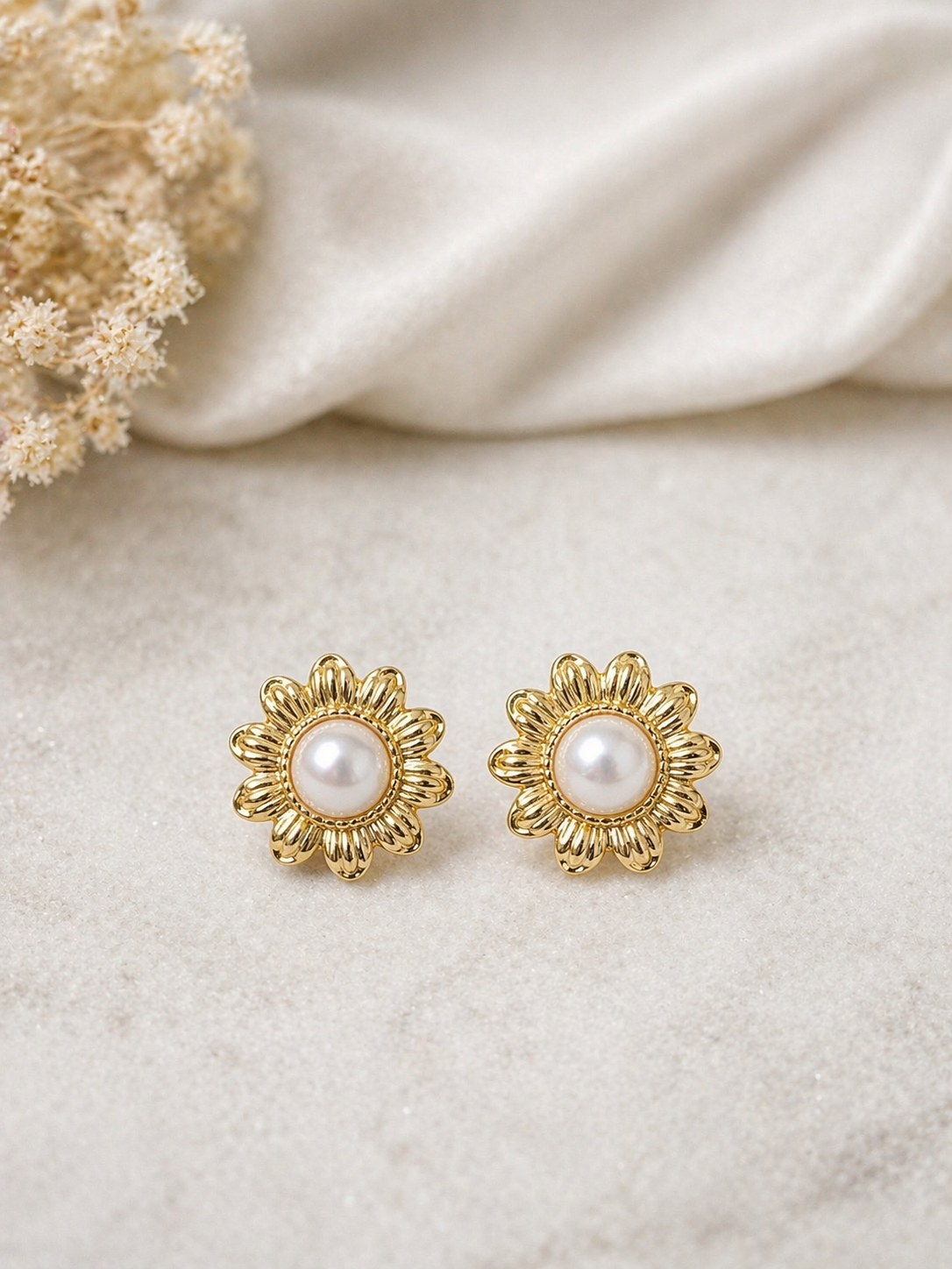 The Daisy Stud