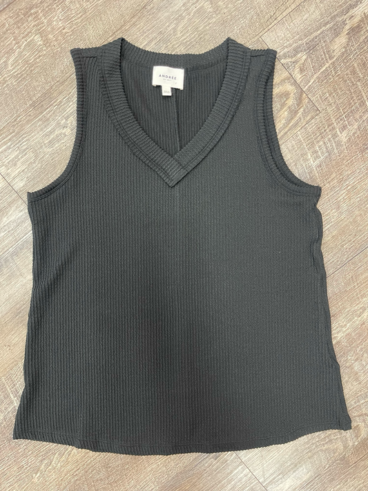 Sleeveless V