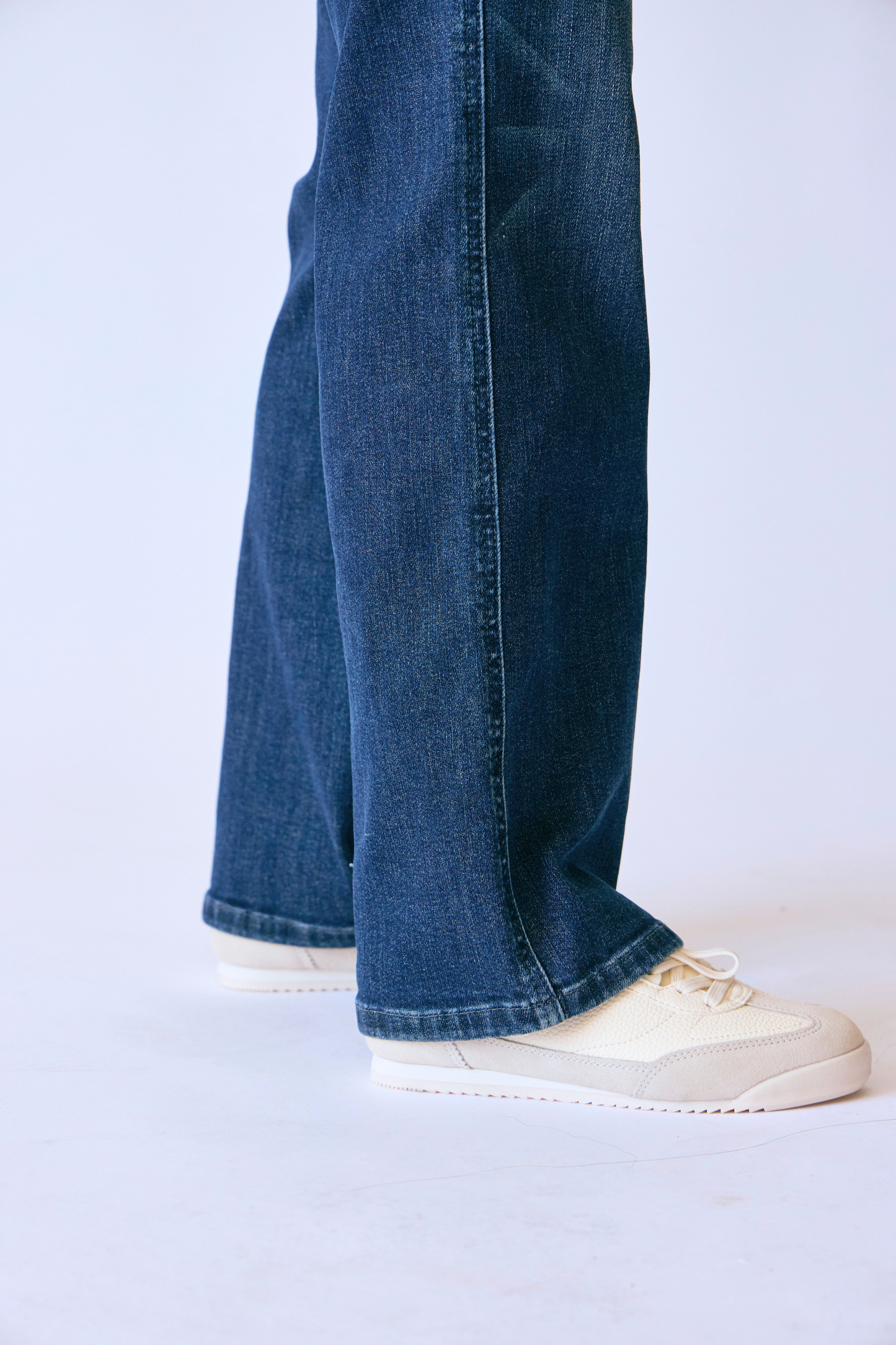 Judy Blue Petite Mid Rise Tummy Control Straight Leg Dark Wash Jean